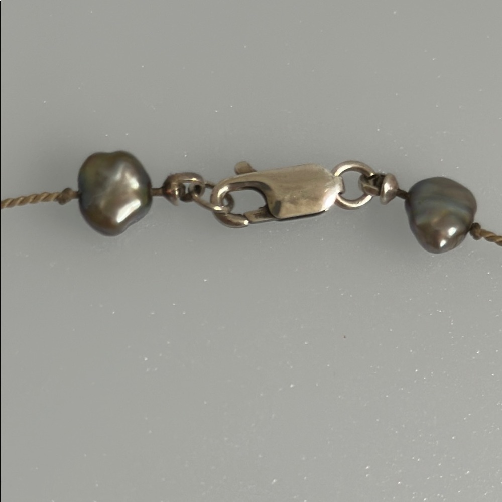 Elegant 925 sterling silver Black Pearl Necklace - Picture 3 of 5